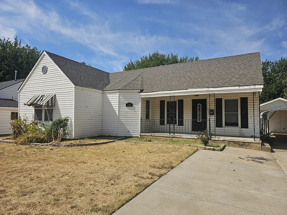 728 NW 16th St