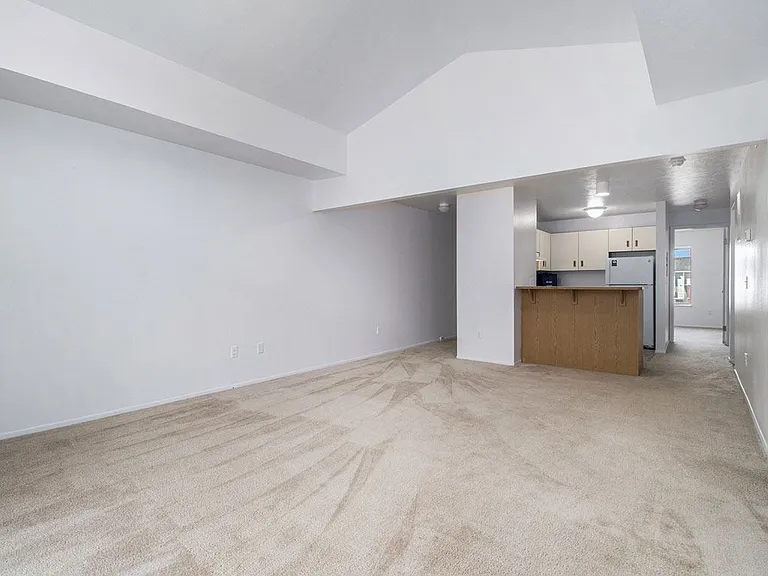 Hurwich Farms Apartments — Photo 59