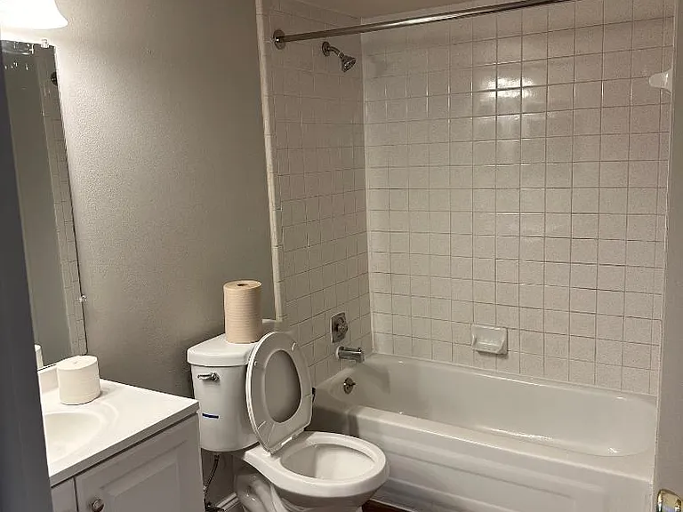 43780 Freeway Dr #101 — Photo 7