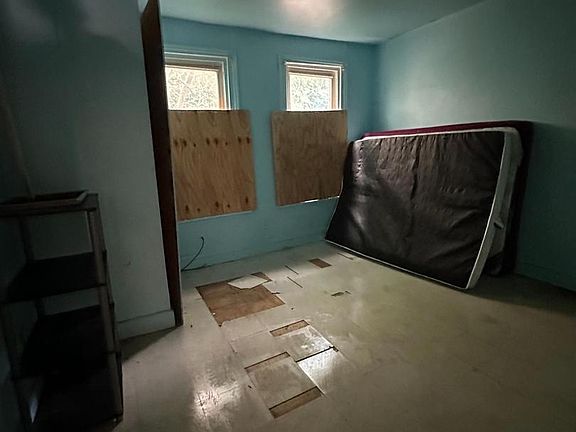 4th image of 1402 Lenox Ave