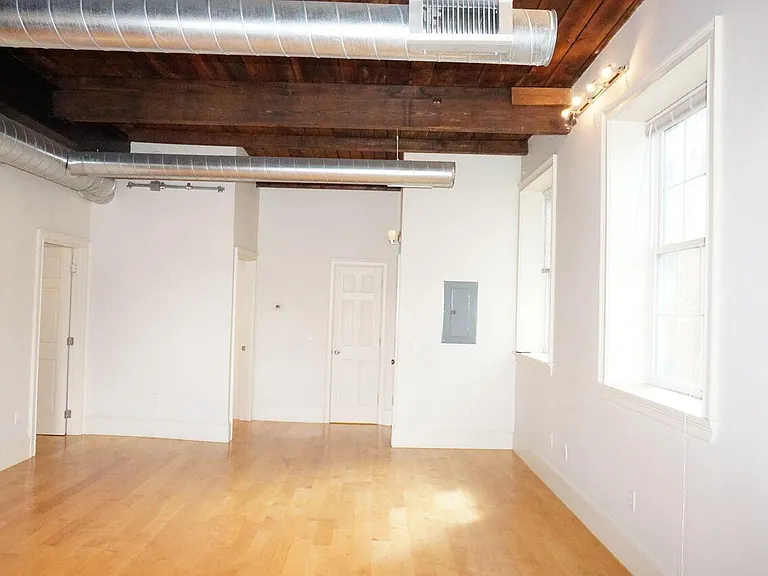 2 Ames St #2 — Photo 6
