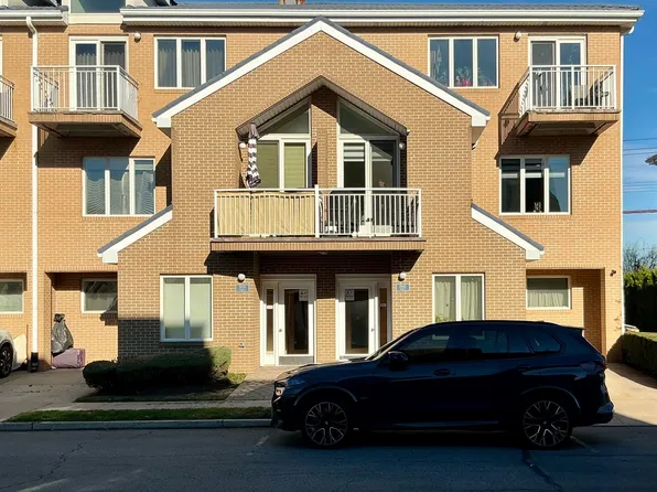 1940 Bergen Avenue image 31 of 42