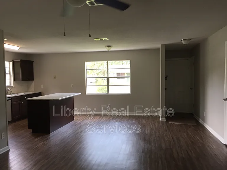 638 Fleming Rd — Photo 11