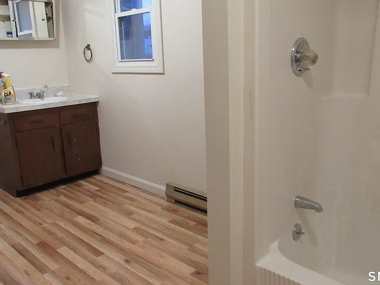 107 Palmer Bridge St — Photo 4