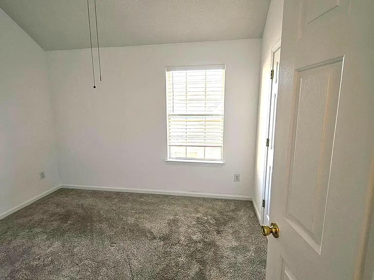 1278 Labrador Ln — Photo 14