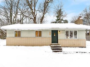 5417 Newcastle Dr SE, Kentwood, MI 49508