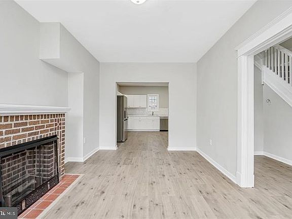 4th image of 2404 W Lafayette Ave