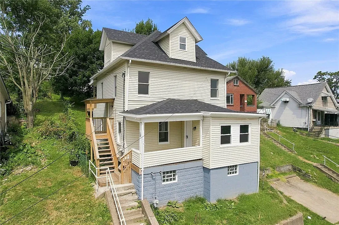 3 bed, $1,550 — Photo 1