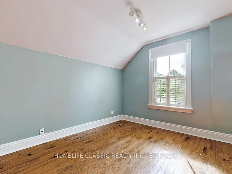 104 John St — Photo 33