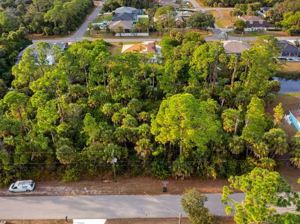 Lagoon Ter, North Port, FL 34286