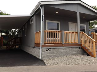 3213 S 182nd Pl #215, Seattle, WA