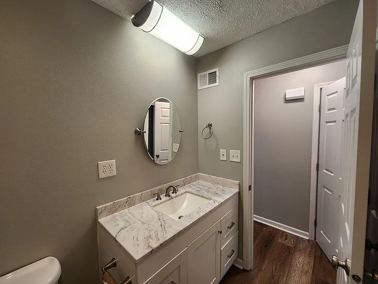 819 Fountain Ave — Photo 9