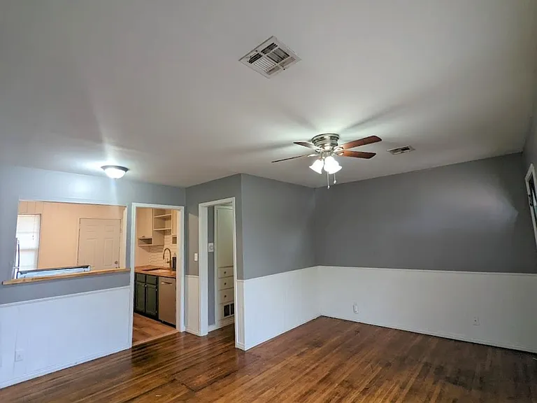 2113 Churchill Way — Photo 2
