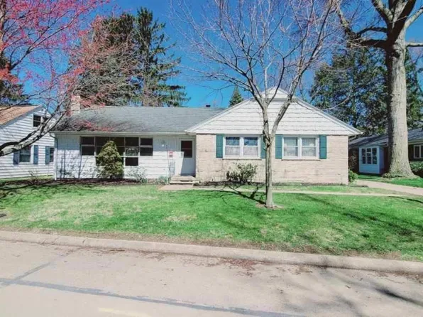 821 Seneca Ave, Huron, OH 44839