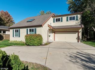 783 Ridge Rd, Highland Park, IL 60035