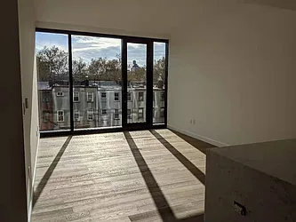 Rented by MaxInvest Real Estate, Inc.