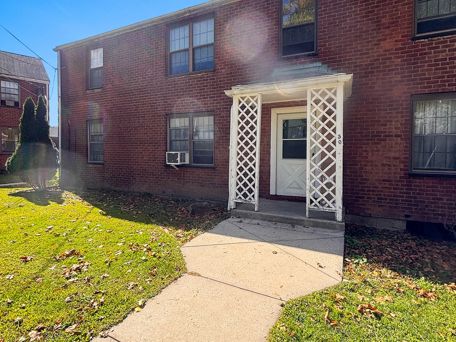 2 bed, 948 sqft, $2,100 — Photo 2