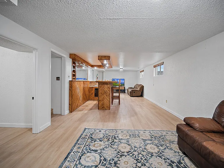 622 Paradise Ln — Photo 12