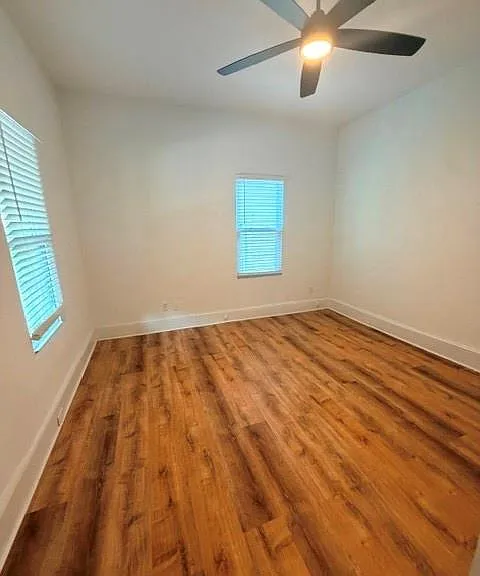 498 Connally St SE — Photo 8