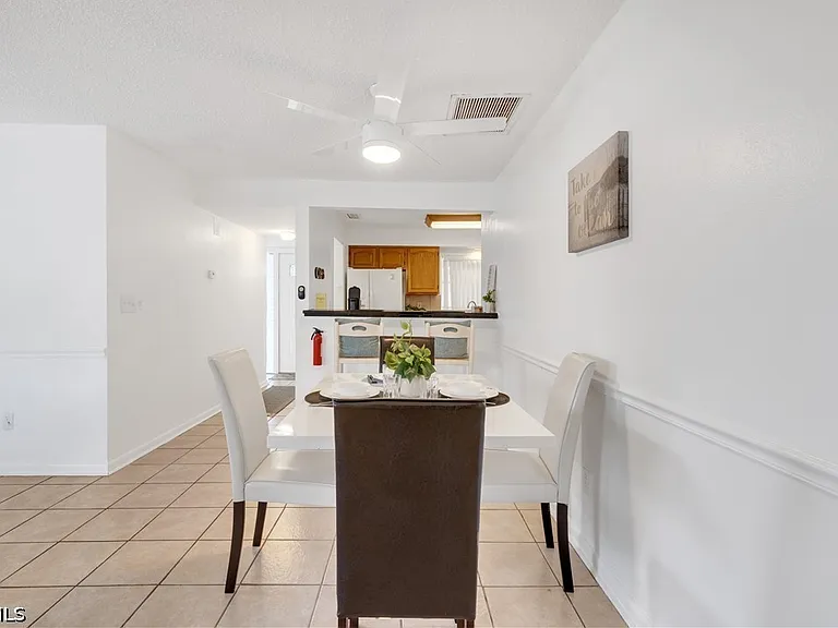 4353 Country Club Blvd #B — Photo 10