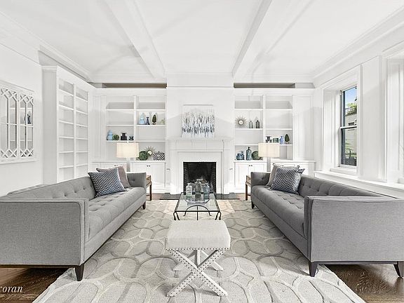 2nd image of 1004 Lexington Ave #2C
