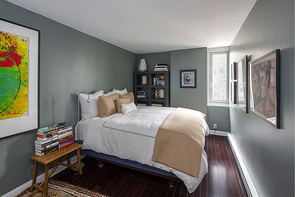Sold by Stribling | media 2