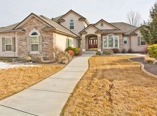 595 W Oakhampton Dr, Eagle, ID 83616