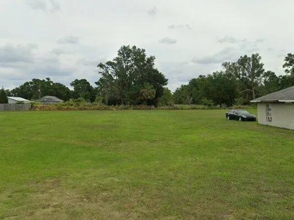 5152 Martin Luther King Dr, Bowling Green, FL 33834