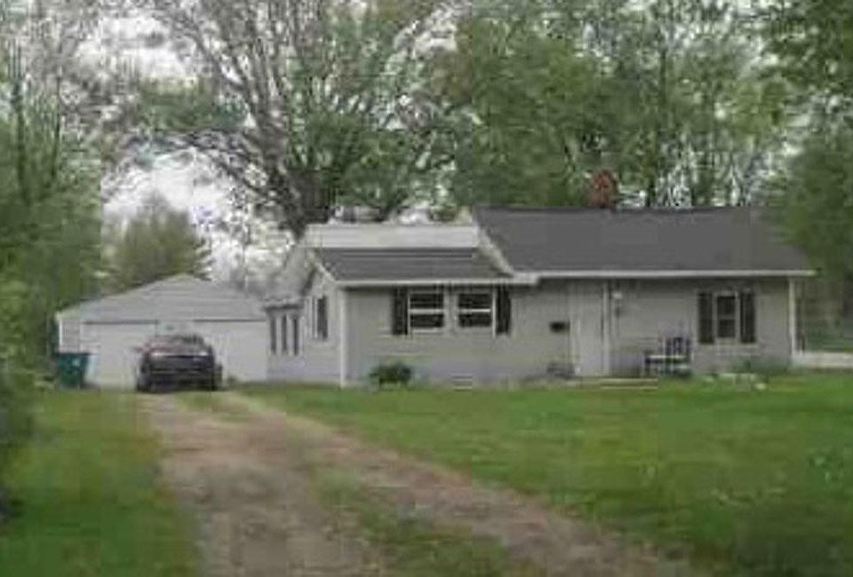 2nd image of 124 26th St S