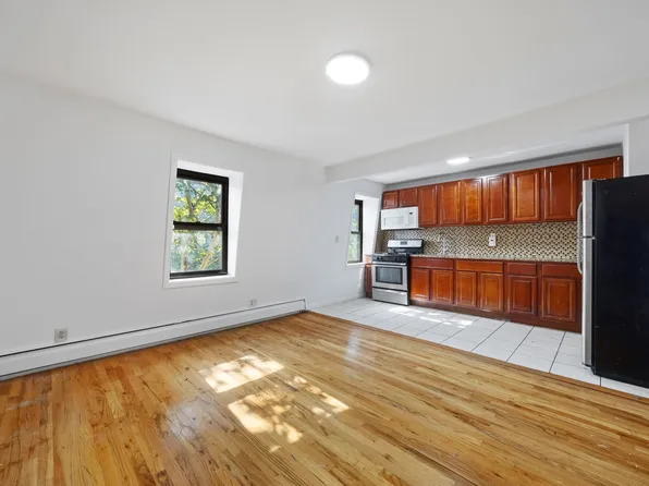329 Lewis Avenue image 1 of 11