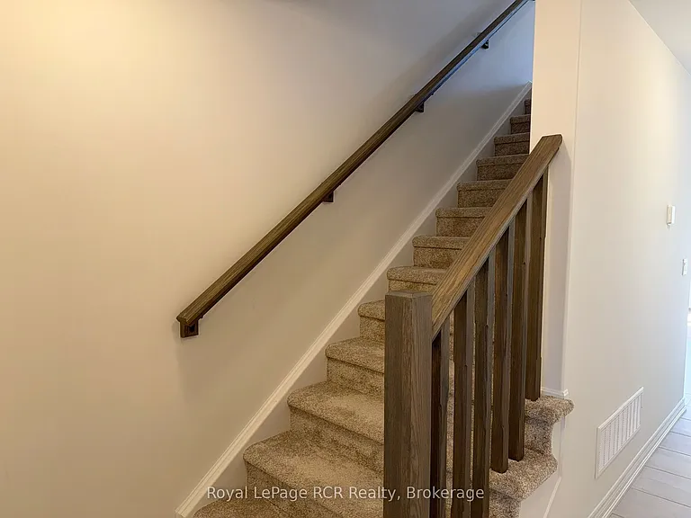 133 McCausland Dr — Photo 16