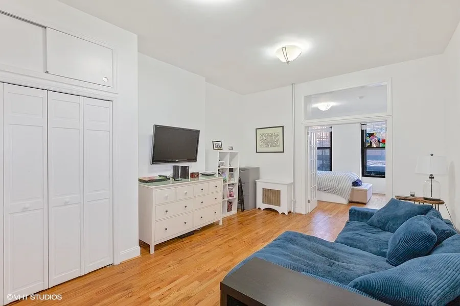 182 2nd Ave #11