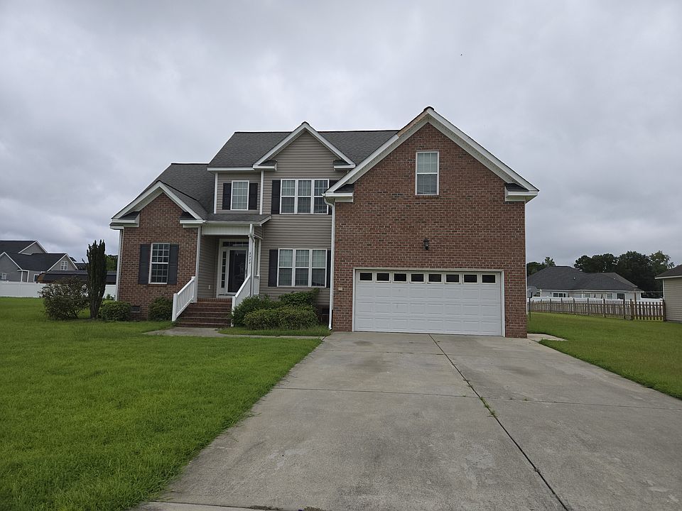1st image of 2920 Cresset Dr