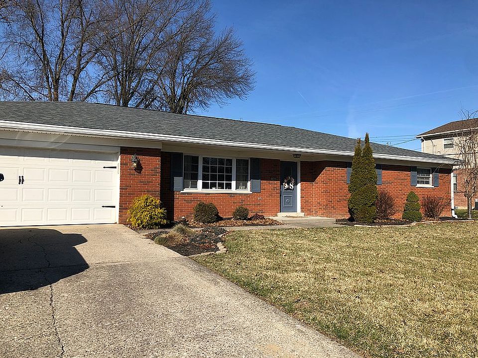 1st image of 130 W Dilcrest Cir