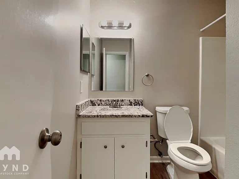 132 E Poinsettia St — Photo 15