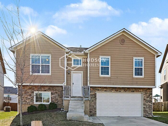 1st image of 710 Charles Cir