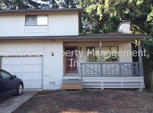 137 S 70th St, Springfield, OR 97478