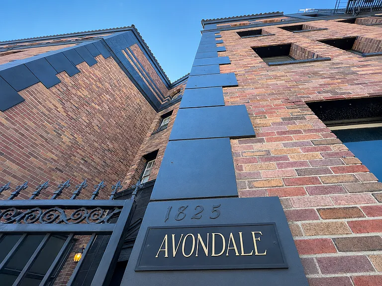 Avondale Hollywood Apartments — Photo 16