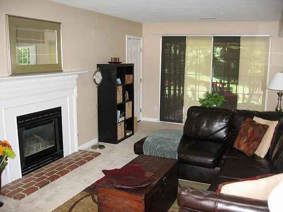 5th image of 6210 Creekview Ct