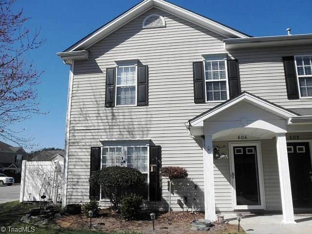 2nd image of 604 Geoffrey Way