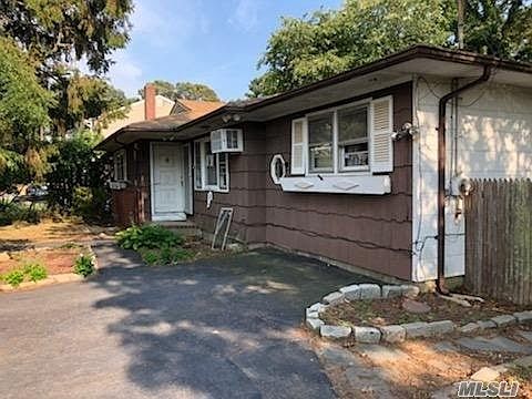 2nd image of 94 Alcolade Dr E