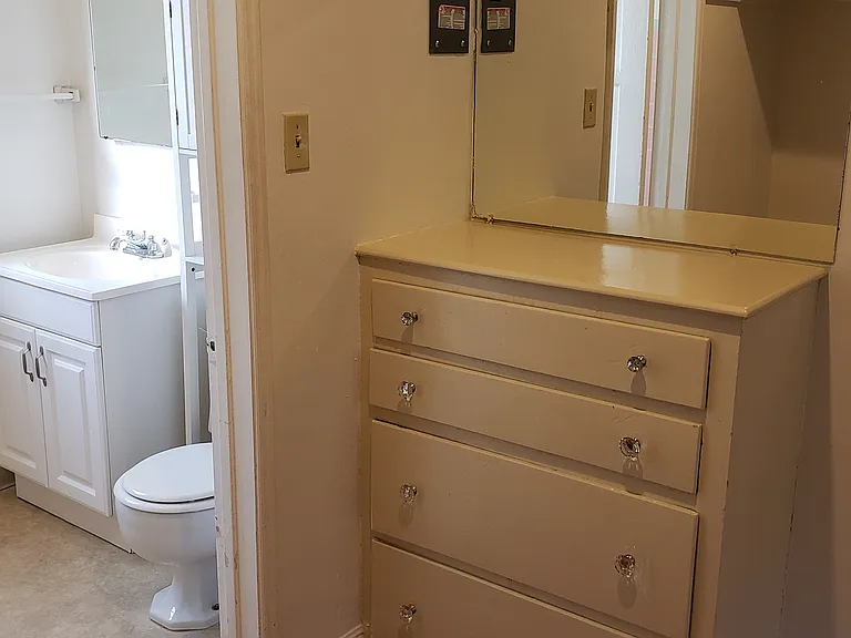 3616 E 2nd St #3 — Photo 7