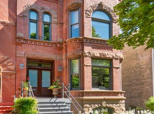 1956 W Evergreen Ave, Chicago, IL 60622