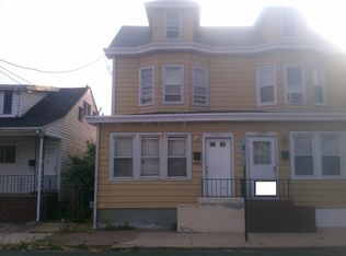 1061 Melrose Ave, Trenton, NJ 08629