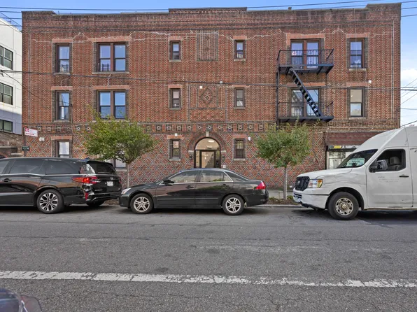 462 Maple Street image 16 of 16