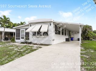 7597 SE Swan Ave, Hobe Sound, FL 33455