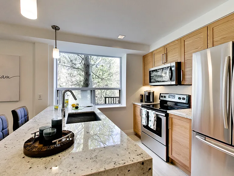 42 Glen Elm Ave #206 — Photo 77
