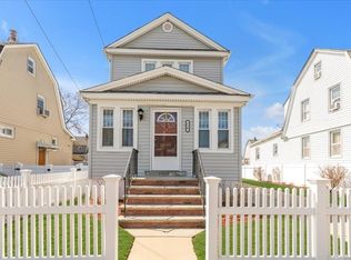 118 Derby St, Valley Stream, NY 11581