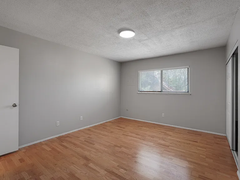 7553 Union St NE — Photo 13