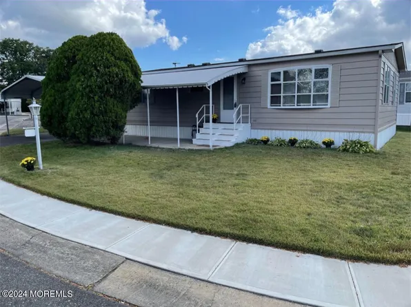 912 Peaceful Way, Toms River, NJ 08755